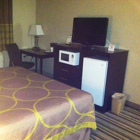 Super 8 By Wyndham Bridgeview/Chicago Area Otel Oda fotoğraf